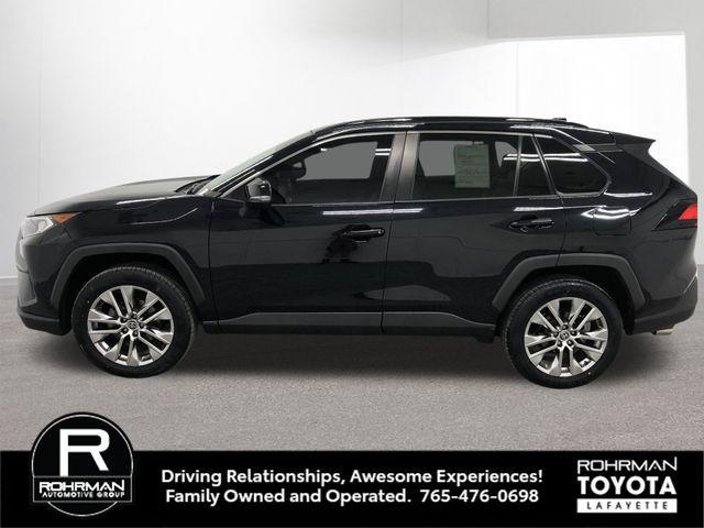 Photo of 2021 Midnight Black Metallic Toyota RAV4