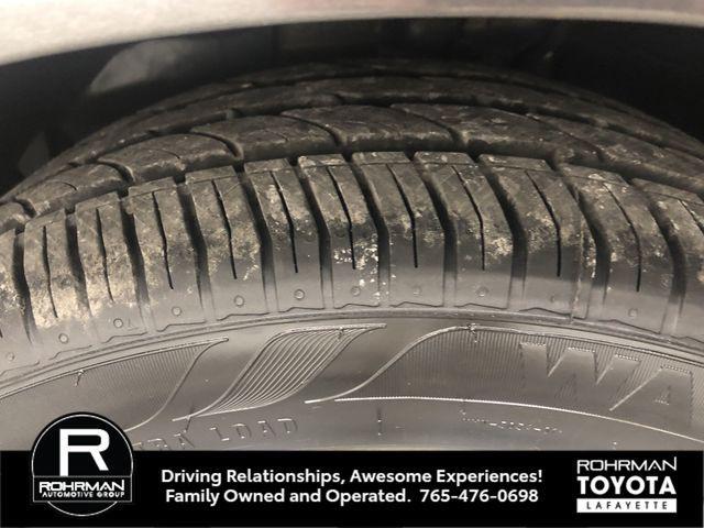 Photo of 2016 MAGNETIC METALLIC Ford Fusion Hybrid