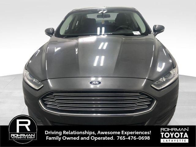 Photo of 2016 MAGNETIC METALLIC Ford Fusion Hybrid