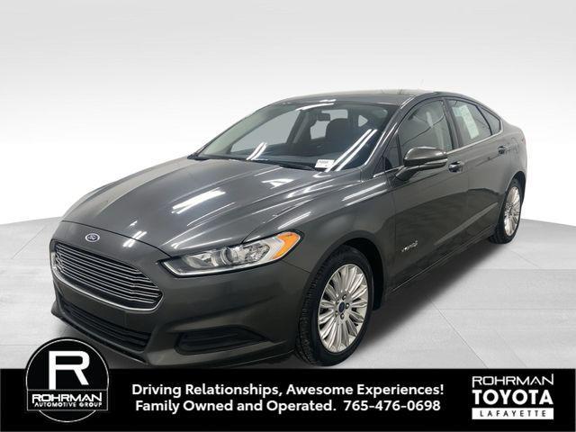 Photo of 2016 MAGNETIC METALLIC Ford Fusion Hybrid
