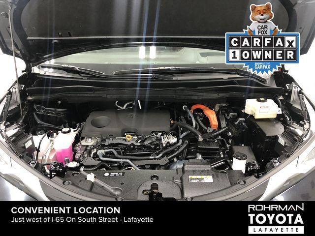 Photo of 2023 Midnight Black Metallic Toyota Sienna