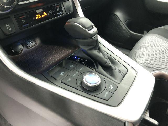 Photo of 2023 Silver Sky Metallic Toyota RAV4