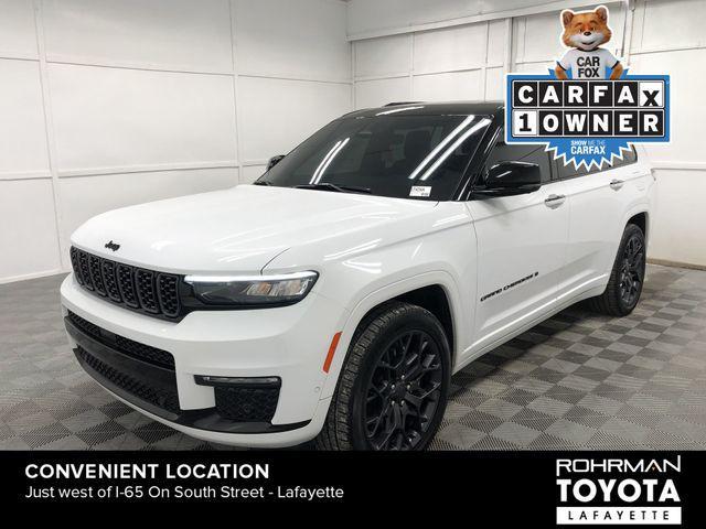 Photo of 2025 Bright White Clearcoat Jeep Grand Cherokee L