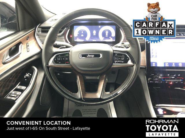 Photo of 2025 Bright White Clearcoat Jeep Grand Cherokee L