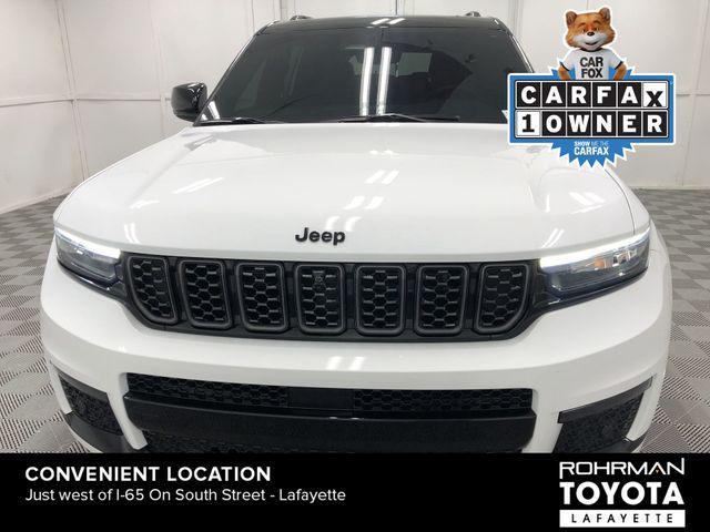Photo of 2025 Bright White Clearcoat Jeep Grand Cherokee L