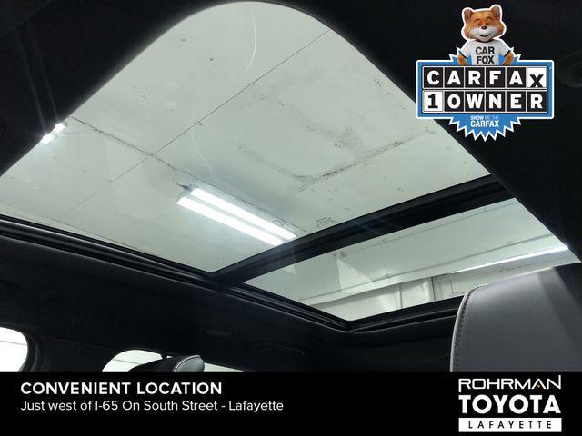 Photo of 2025 Bright White Clearcoat Jeep Grand Cherokee L