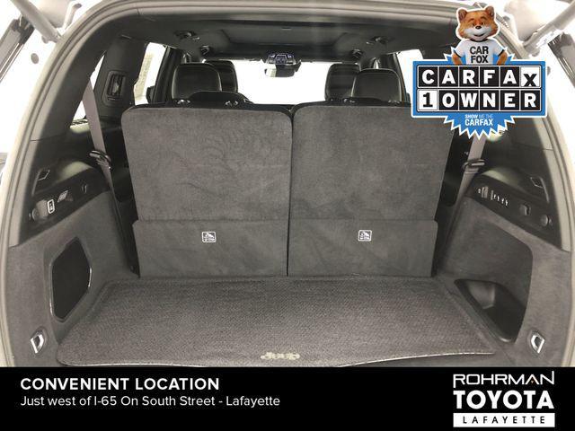 Photo of 2025 Bright White Clearcoat Jeep Grand Cherokee L