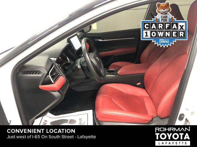 Photo of 2023 Wind Chill Pearl/Midnight Black Metallic Toyota Camry