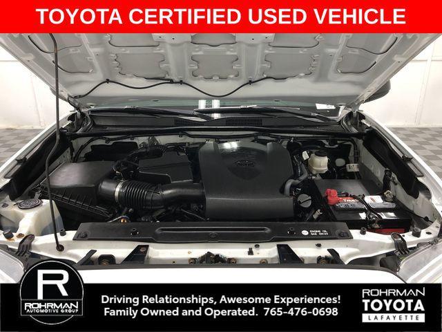 Photo of 2019 Super White Toyota Tacoma