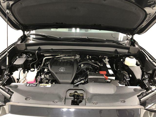 Photo of 2024 Midnight Black Metallic Toyota Grand Highlander