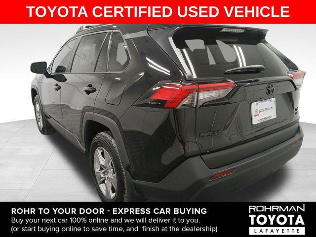 Photo of 2022 Midnight Black Metallic Toyota RAV4