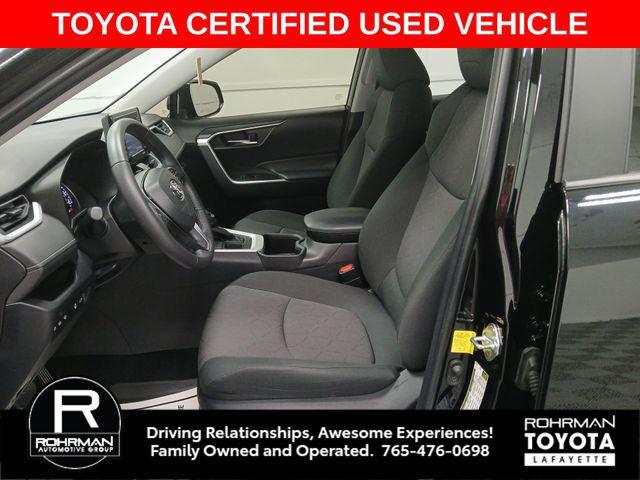 Photo of 2022 Midnight Black Metallic Toyota RAV4