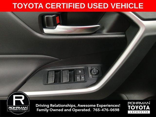 Photo of 2022 Midnight Black Metallic Toyota RAV4