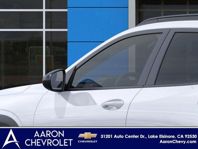 Photo of 2026 Summit White Chevrolet Trax