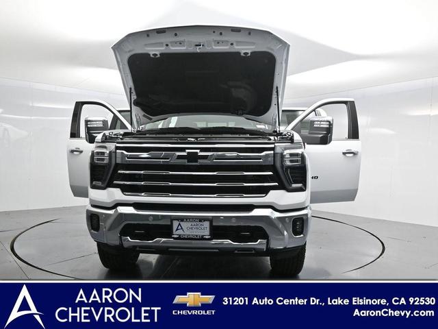 Photo of 2025 Summit White Chevrolet Silverado 2500