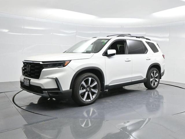 Photo of 2024 Platinum White Pearl Honda Pilot