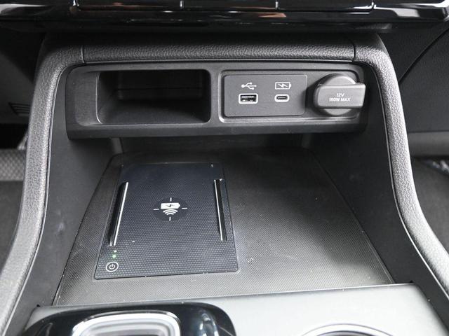 Photo of 2024 Platinum White Pearl Honda Pilot