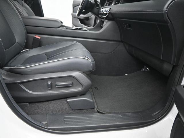 Photo of 2024 Platinum White Pearl Honda Pilot