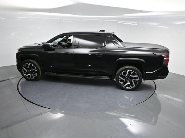 Photo of 2024 Black Chevrolet Silverado EV