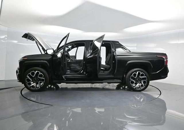 Photo of 2024 Black Chevrolet Silverado EV