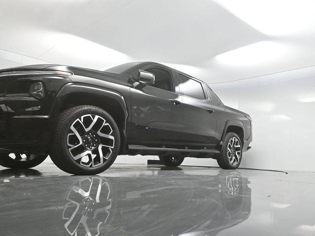 Photo of 2024 Black Chevrolet Silverado EV
