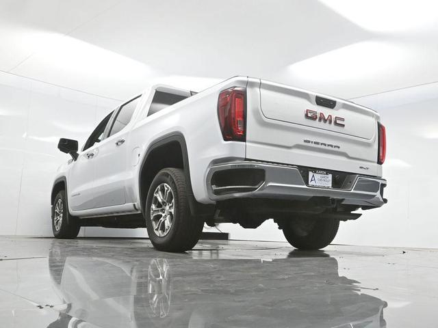 Photo of 2024 Summit White GMC Sierra 1500