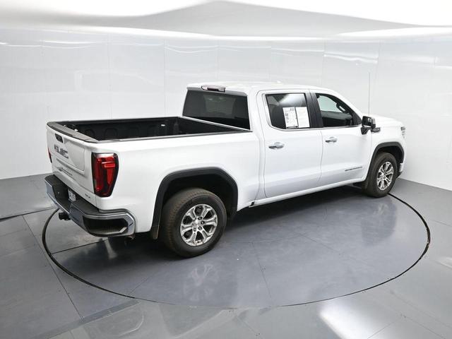 Photo of 2024 Summit White GMC Sierra 1500