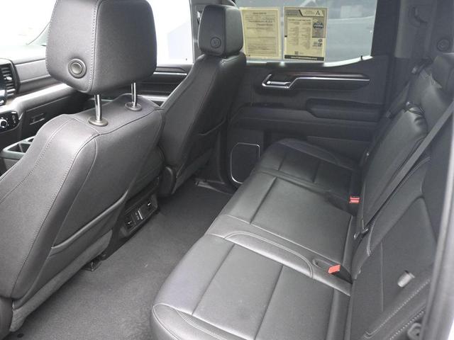 Photo of 2024 Summit White GMC Sierra 1500