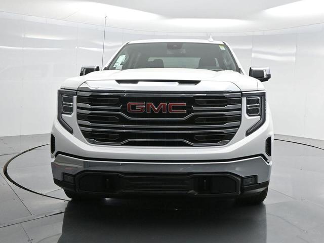 Photo of 2024 Summit White GMC Sierra 1500