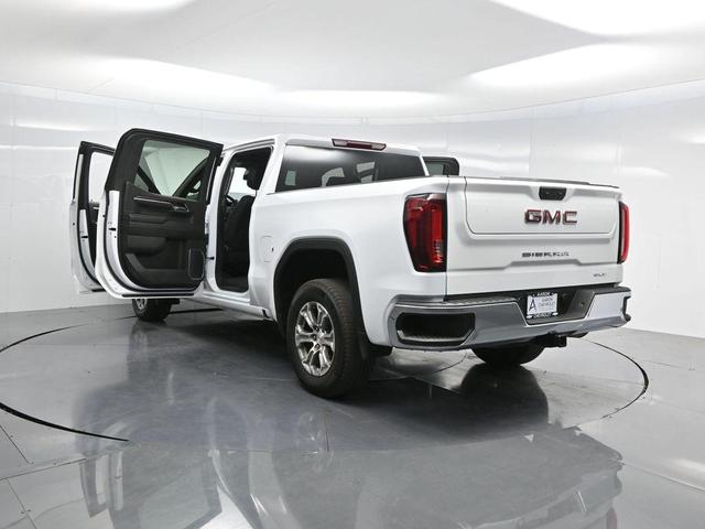Photo of 2024 Summit White GMC Sierra 1500