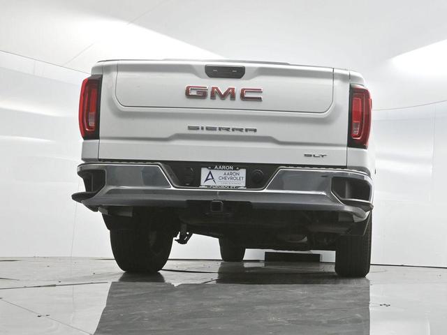 Photo of 2024 Summit White GMC Sierra 1500