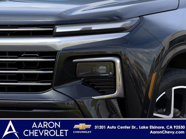 Photo of 2026 Mosaic Black Metallic Chevrolet Traverse