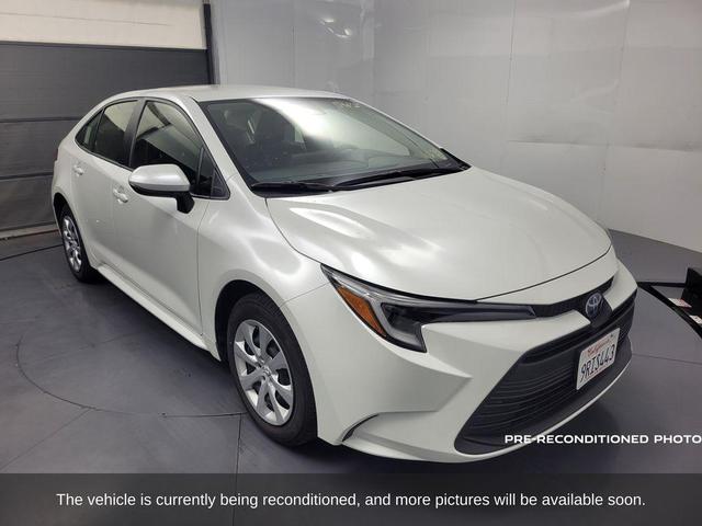 Photo of 2025 Wind Chill Pearl Toyota Corolla Hybrid