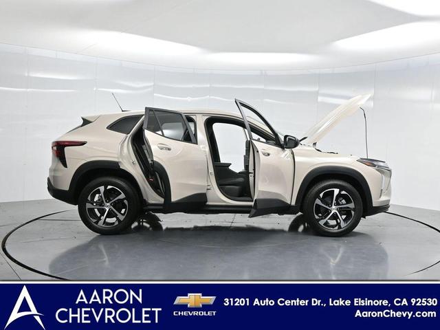 Photo of 2026 White Sands Chevrolet Trax