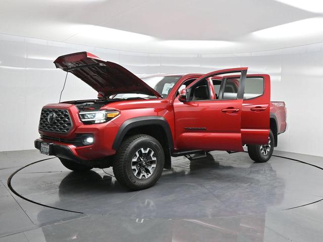 Photo of 2023 Barcelona Red Metallic Toyota Tacoma