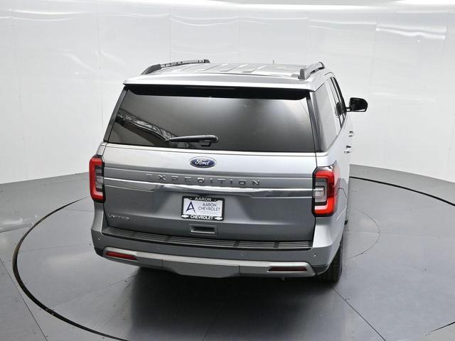 Photo of 2024 ICONIC SILVER METALLIC Ford Expedition