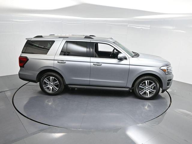 Photo of 2024 ICONIC SILVER METALLIC Ford Expedition
