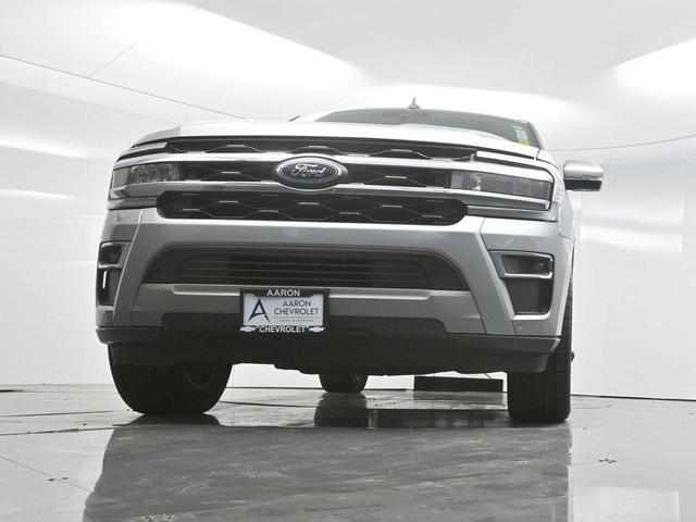 Photo of 2024 ICONIC SILVER METALLIC Ford Expedition