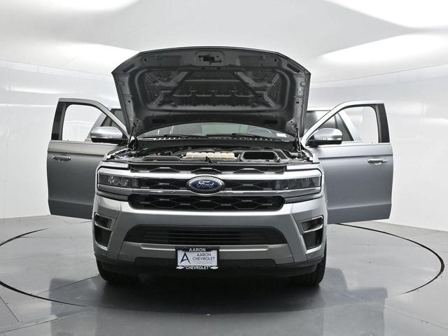 Photo of 2024 ICONIC SILVER METALLIC Ford Expedition