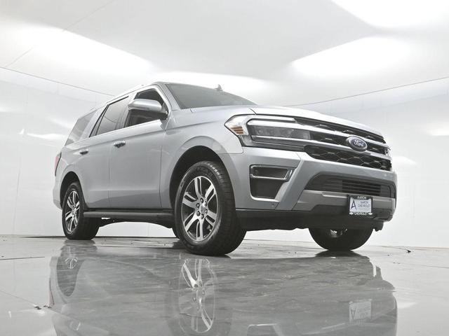 Photo of 2024 ICONIC SILVER METALLIC Ford Expedition