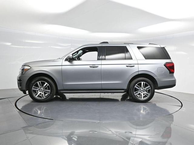 Photo of 2024 ICONIC SILVER METALLIC Ford Expedition