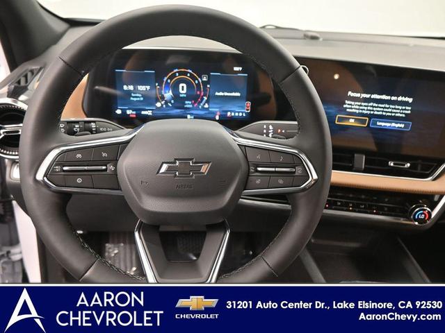 Photo of 2026 Polar White Tricoat Chevrolet Equinox