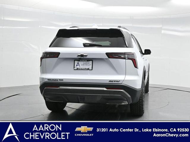 Photo of 2026 Polar White Tricoat Chevrolet Equinox