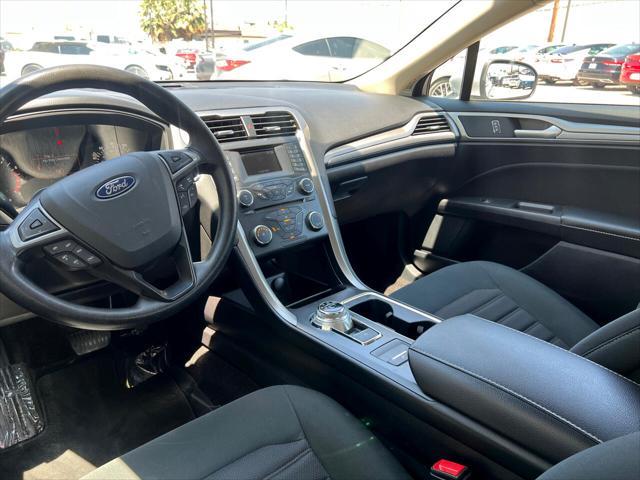 Photo of 2018 Ingot Silver Metallic Ford Fusion