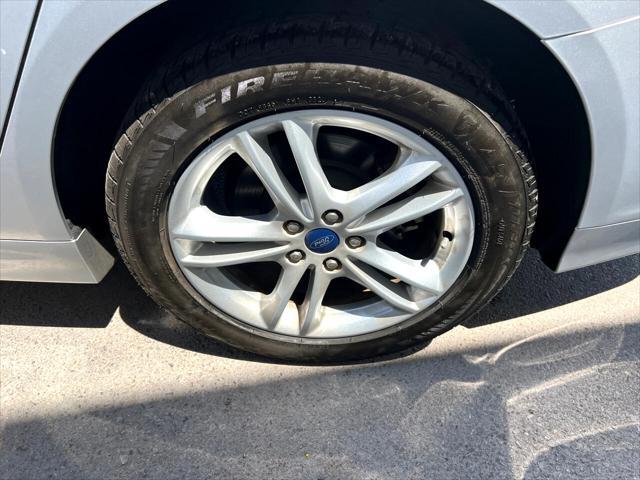 Photo of 2018 Ingot Silver Metallic Ford Fusion