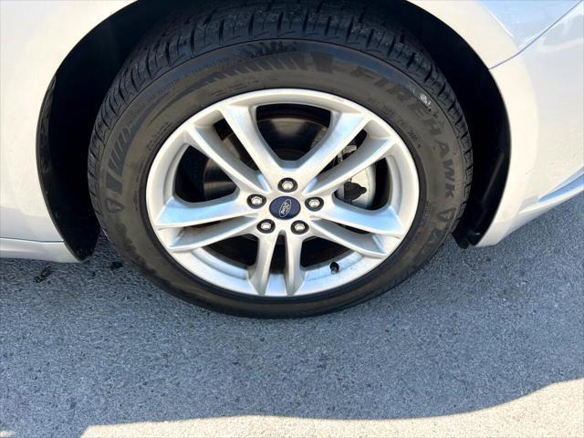 Photo of 2018 Ingot Silver Metallic Ford Fusion
