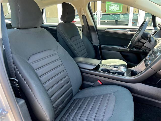Photo of 2018 Ingot Silver Metallic Ford Fusion