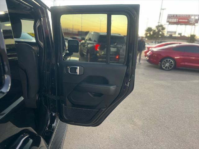 Photo of 2021 Black Jeep Wrangler Unlimited