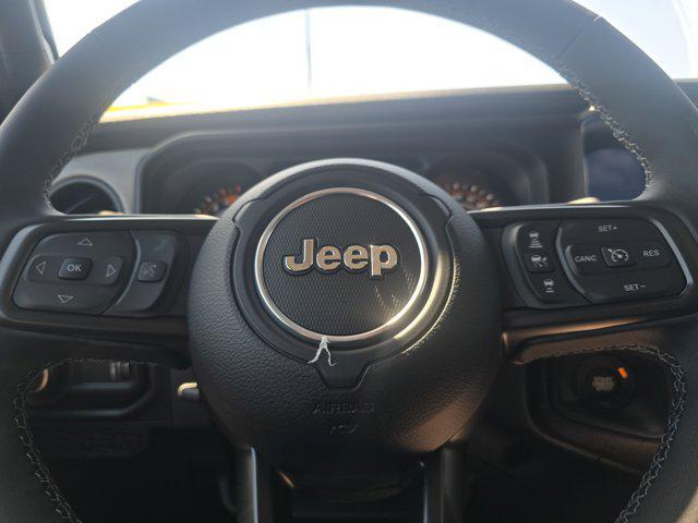 Photo of 2025 Black Clearcoat Jeep Wrangler