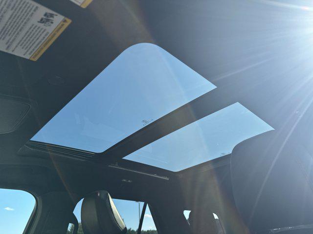 Photo of 2022 Agate Black Metallic Ford Explorer